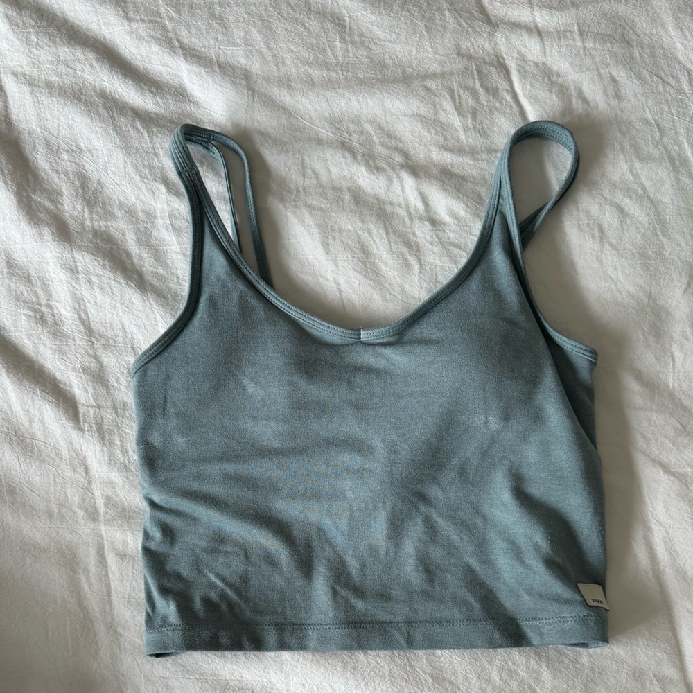 Vuori Halo Performance Crop; size small; flint Heather
